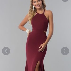 Long burgundy dress with lace-up back xsmall